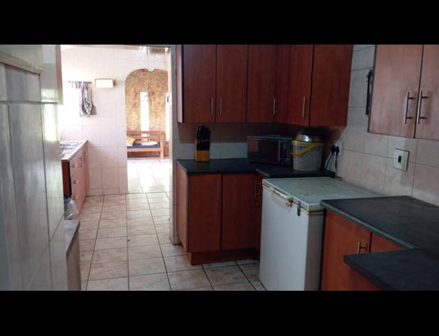 4 BEDROOM HOUSE FOR SALE IN SASOLBURG EXT 12